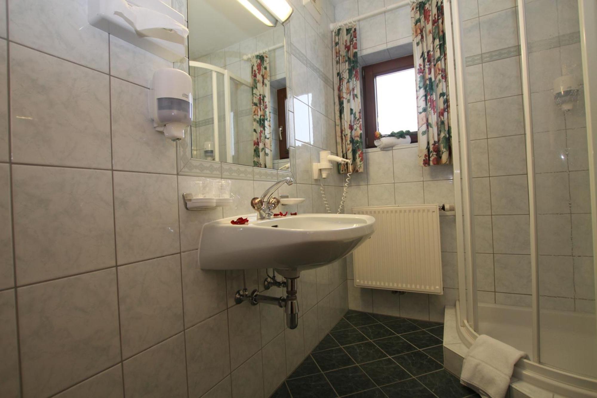Gast- Und Ferienhof Christler Tux Exterior photo
